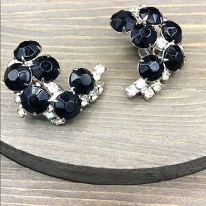 Stunning Vintage Clip On Earrings